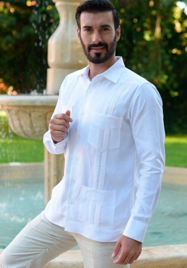 Guayabera clásica en lino alforza